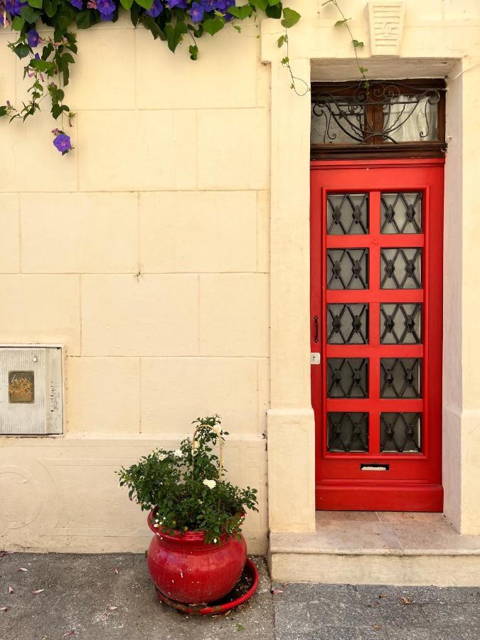 Le Donjon De La Roquette Apartment Arles Exterior foto